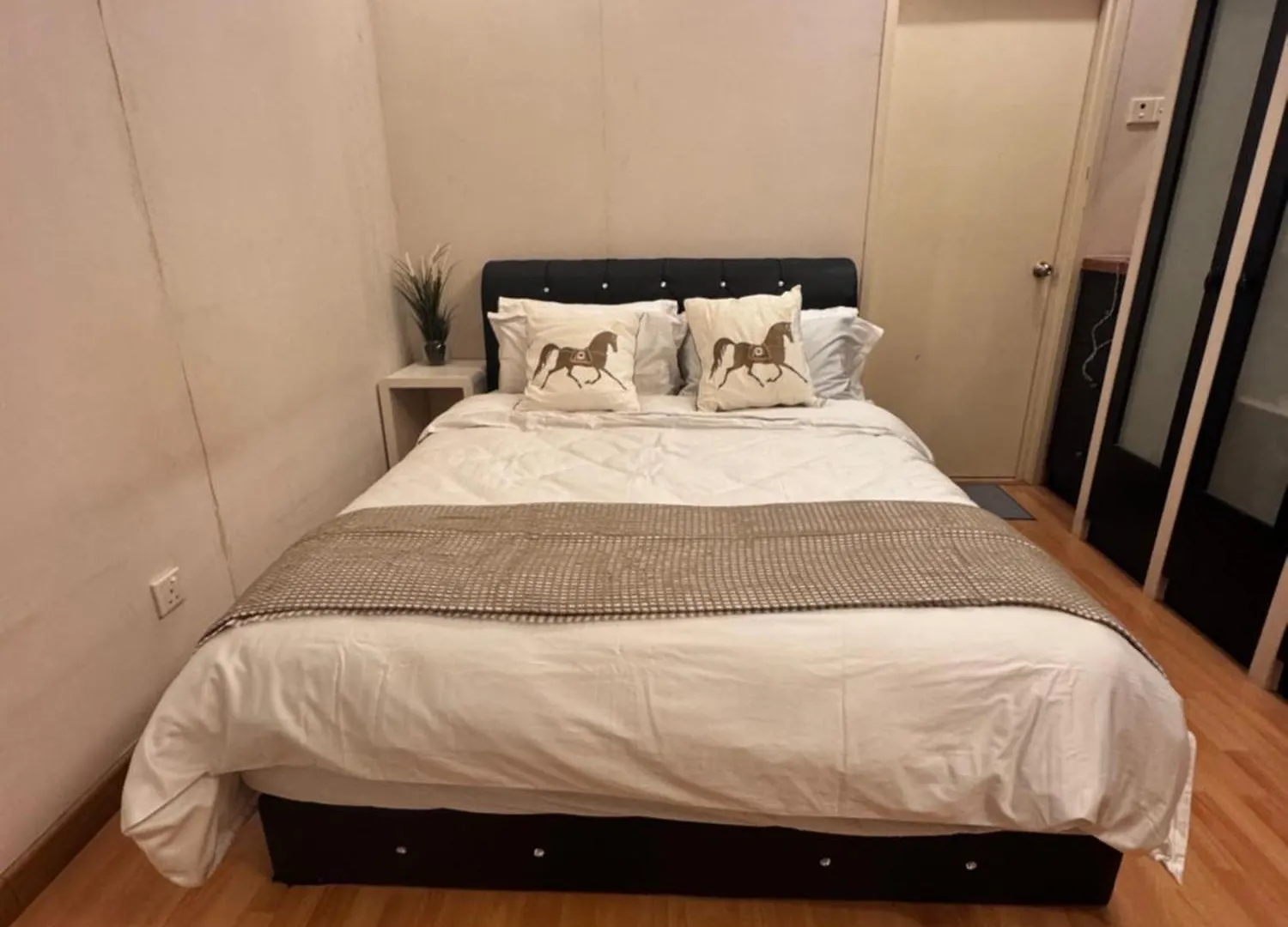 Semid Cozy Home In Mount Austin Toppen Aeon Fix To 14Pax With 4Br Johor Bahru Holiday home