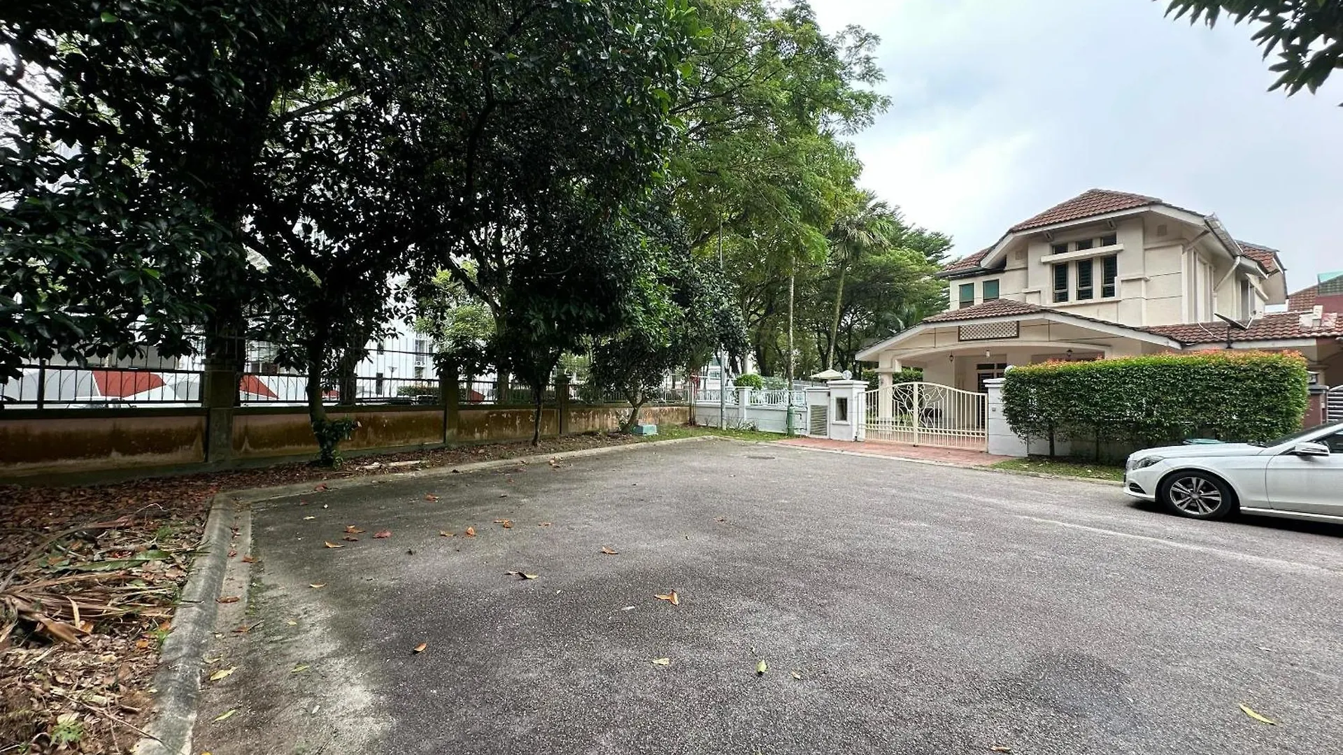 Semid Cozy Home In Mount Austin Toppen Aeon Fix To 14Pax With 4Br Johor Bahru Holiday home